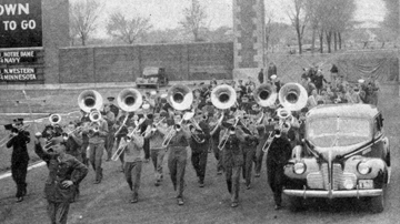 Even with its numbers depleted during World War II, the University band kept on playing. (Copyright Illini Media / 1944 Illio) 1944 car